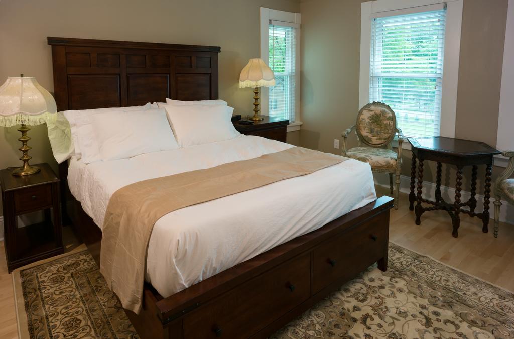 Greenway House Bed And Breakfast Green Lake Exterior photo